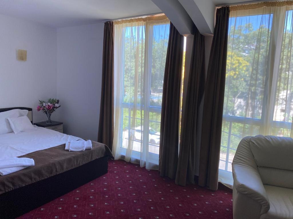 Complex Hotelier Felix - Perla Marii 3*